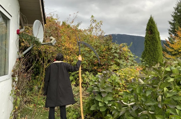   Scythe master Pose